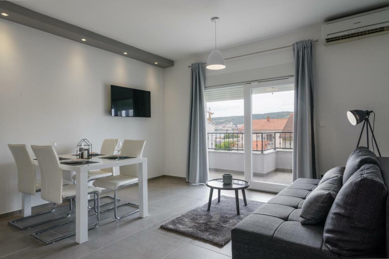 Villa Apartment Aa 2 Trogir Exterior photo